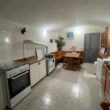 Mountain Getaway Panoramic View גרומו